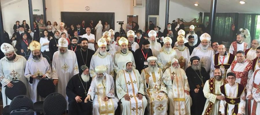 أساقفة وكهنة أوروبا يُصلون قداس جماعي بالمؤتمر السنوي