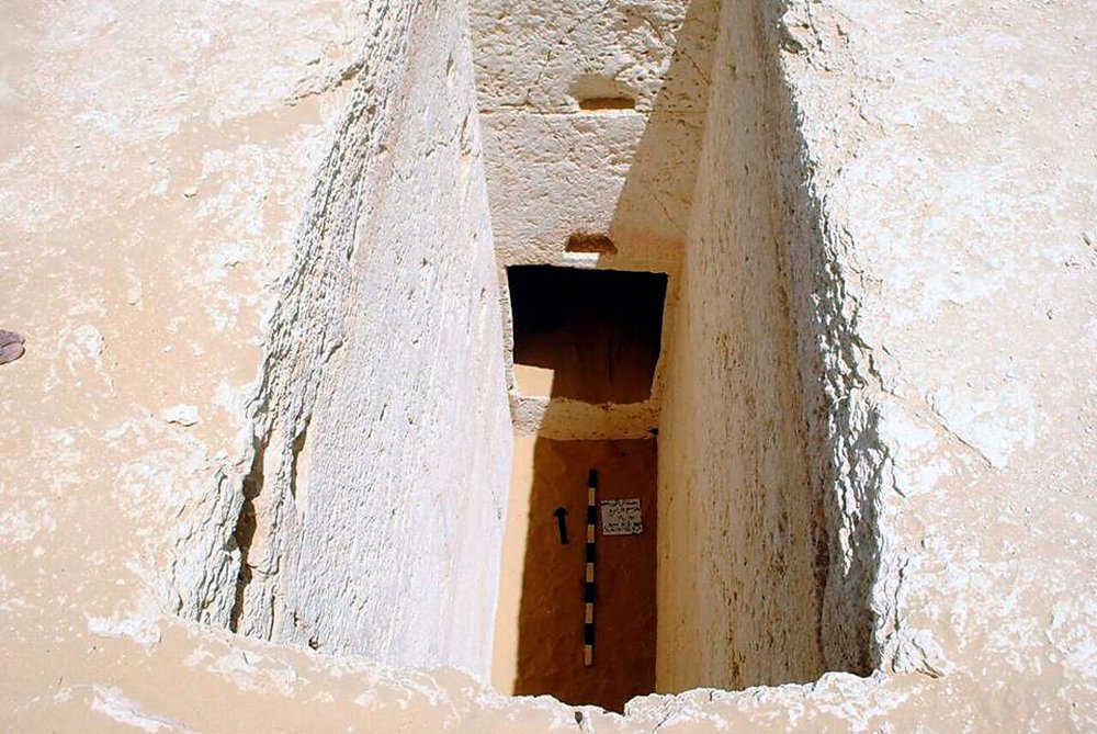 العثور على 3 مقابر تساهم في معرفة أسرار الكمين الصحراوي بالمنيا 2