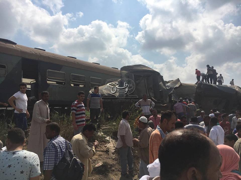 تصادم قطارين في الاسكندرية والأهالي أول المتعاملين مع الكارثة