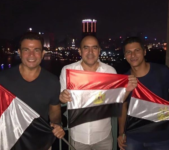 بالصور.. مشاهير يحتفلون بصعود مصر لمونديال روسيا