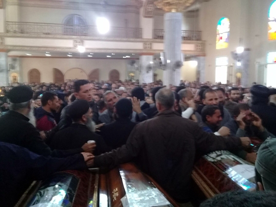 جنازة مهيبة لضحايا ميكروباص العاصمة الإدارية ببني سويف