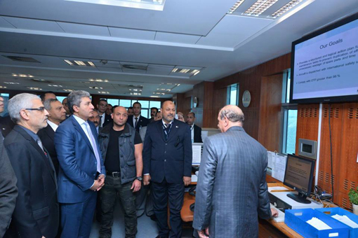 وزير الطيران المدني يفتتح مبنى مصر للطيران للصيانة الجديد