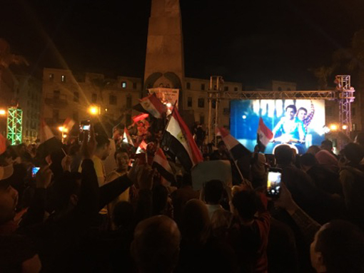 احتفالات في القائد إبراهيم  بالإسكندرية فور إعلان النتيجة بفوز الرئيس السيسي