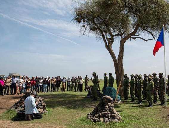 كينيا تعقد مراسم دفن  آخر "وحيد القرن" الأبيض من الذكور