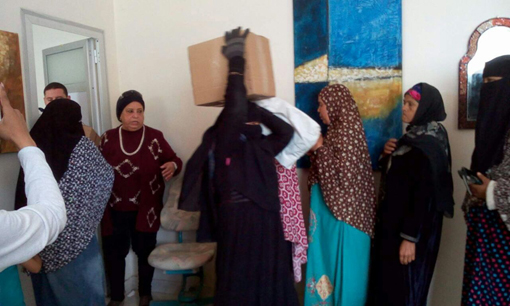 بالصور "القومي للمرأة" بالإسكندرية  ينظم معرض خيري مجاني بباب العبيد