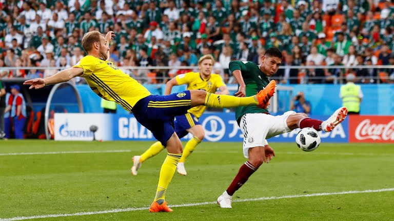 المكسيك تسجل هدف ذاتي والسويد تضمن الفوز في المباراة