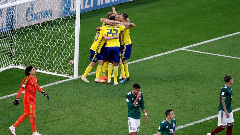 المكسيك تسجل هدف ذاتي والسويد تضمن الفوز في المباراة