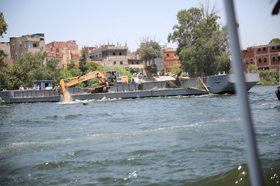محافظ كفرالشيخ يقود حملة لإزالة الأقفاص السمكية فرع نهر النيل 