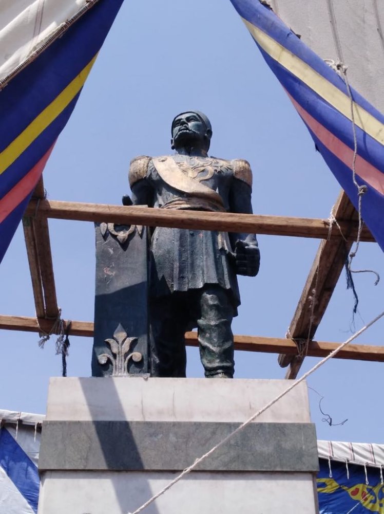 تمثال الخديوي إسماعيل يعود إلى رونقه من جديد