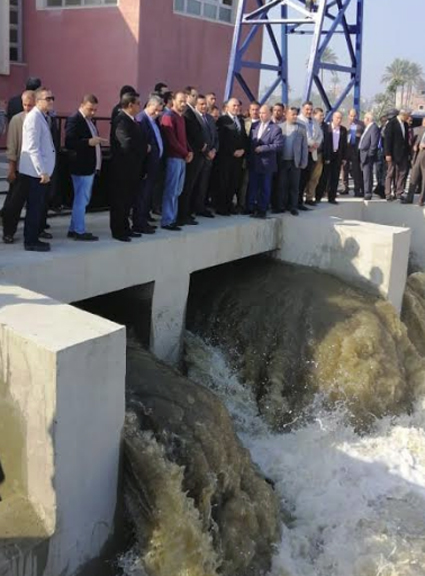 وزير الري ومحافظ البحيرة يتفقدان المشروعات المائية بالمحافظة