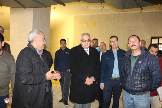 رئيس جامعة المنصورة يتابع أعمال الصيانة والتجديدات بالمدن الجامعية