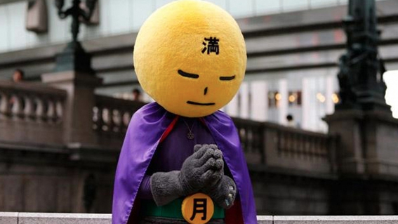 "بطل خارق" يظهر في "طوكيو" .. و"رسالة سامية"