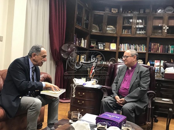 رئيس تحرير وطني يلتقي رئيس الكنيسة الأسقفية