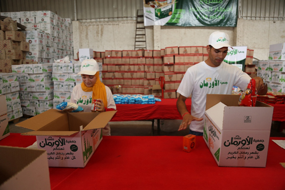 توزيع 3 آلاف كرتونة مواد غذائية و10 آلاف كيلو لحوم على غير القادرين بالإسكندرية