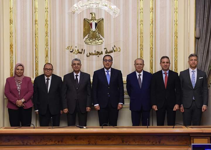 رئيس الوزراء يشهد مراسم توقيع الاتفاق الإطاري للربط الكهربائي بين مصر وقبرص واليونان 