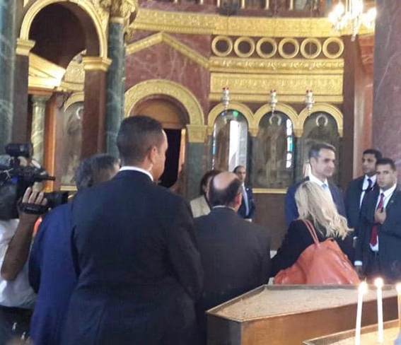 رئيس وزراء اليونان وحرمه يزورون كنيسة مارجرجس بمجمع الأديان بمصر القديمة