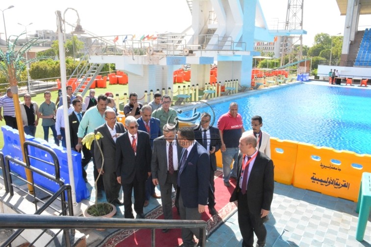 رئيس الجامعة: افتتاح ملحق النادي الرياضي على حمام السباحة بجامعة أسيوط