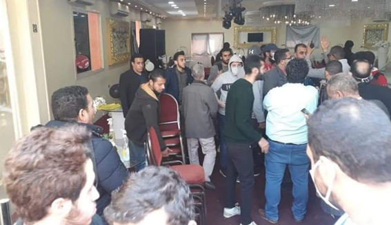 محافظ الجيزة يشمع مطعم شهير بشارع فيصل لم يلتزم بقرارالغلق 