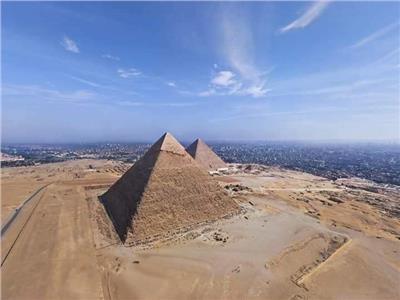 الانتهاء من تطوير هضبة الأهرام بالتزامن مع افتتاح المتحف المصري الكبير