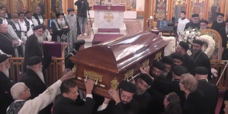 الحزن يخيم على كهنة وشعب إيبارشية لوس أنجلوس في جنازة القس جون شفيق كاهن كنيسة البشارة